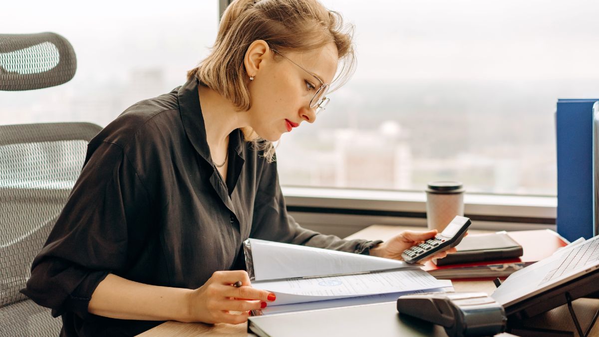 businesswoman-calculating-pexels.jpg