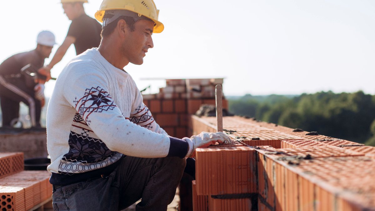 bricklaying-yura-forrat-pexels.jpg