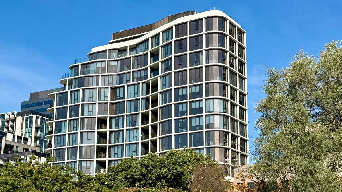 apartment-victoria-pexels.jpg