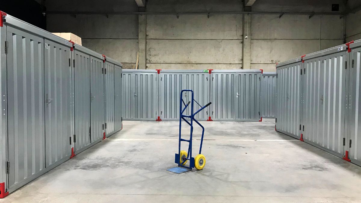 warehouse-unit-david-slaager-pexels.jpg