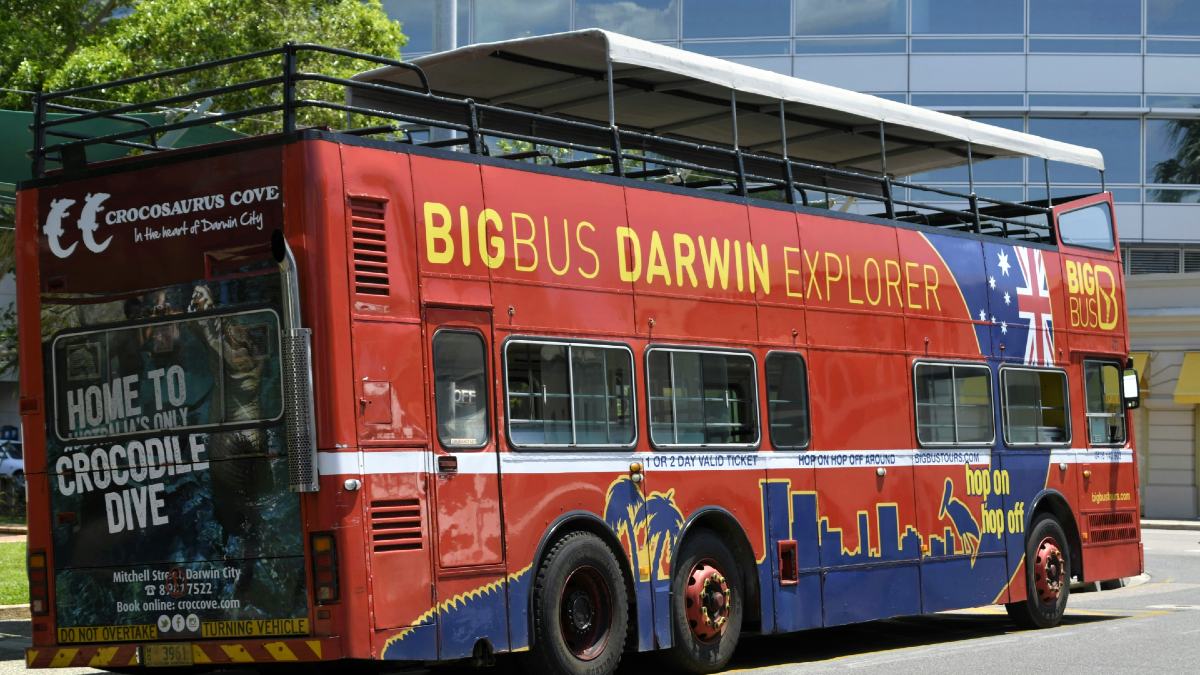 red-bus-darwin-australia.jpg